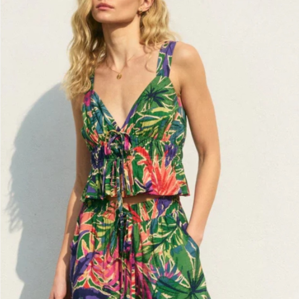 Vici Francesca Tropical Print Sleeveless Top